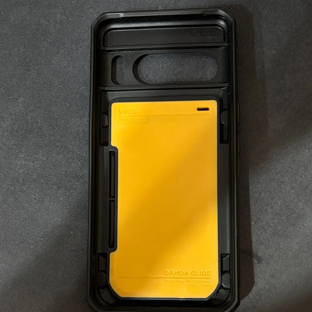 VRS DESIGN Black Phone Case with Card Holder for Google 8 pixel pro